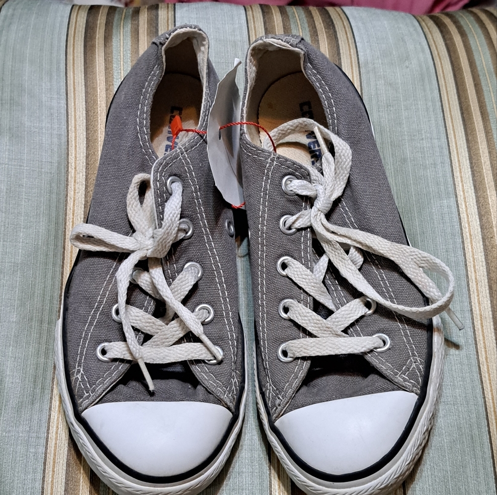 Converse all star low tops